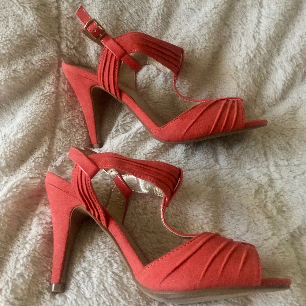Qupid Coral Dressy Heels – Stunning Faux Suede 6.5